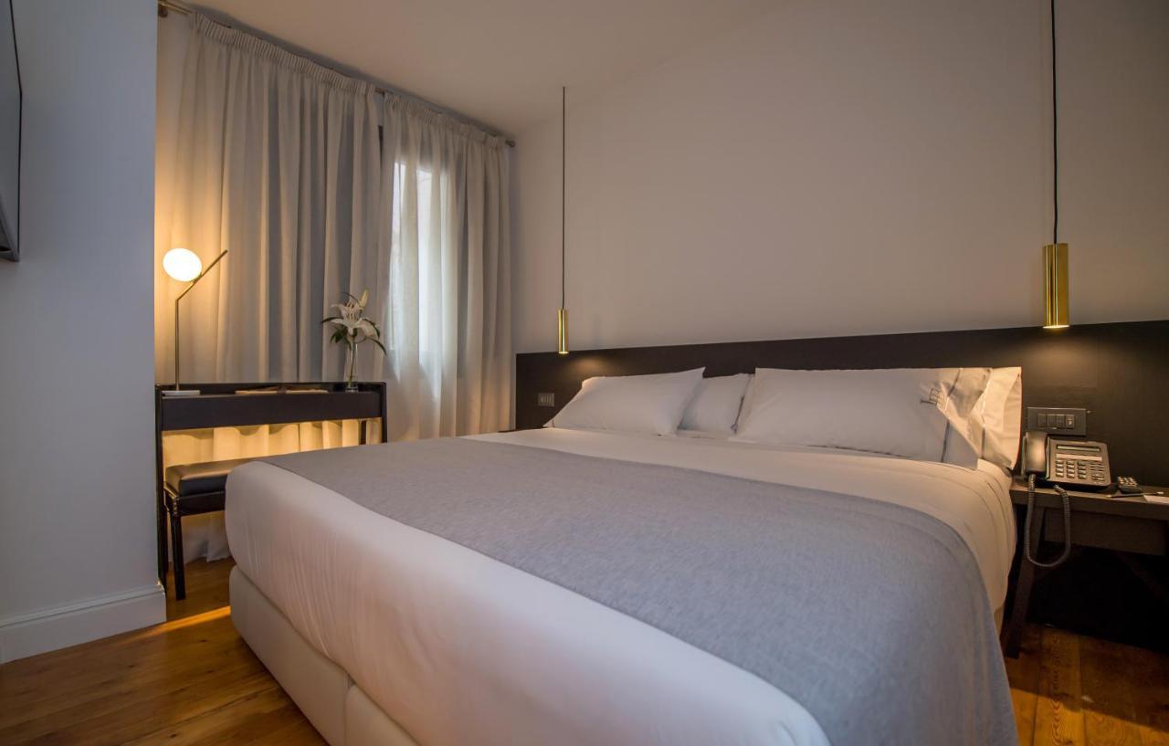 Hotel Boutique Loriente Ribadeo Extérieur photo